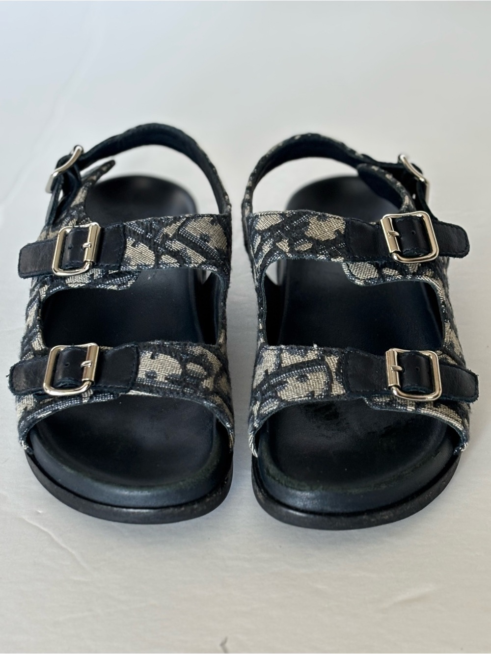 Dior Kids Dark Blue and Beige Logo Buckle Sandals